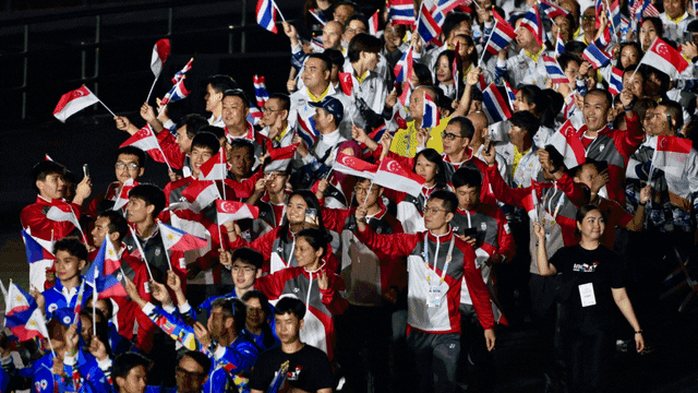 青岛伤兵满营迎常规赛！齐鲁德比争议判罚成导火索？